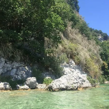 La Batisse Des Lacs Villa