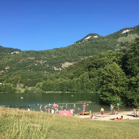 La Batisse Des Lacs * Saint-Jean-de-Chevelu